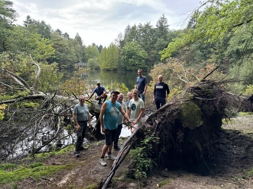 Avans Hogeschool klust in het Wandelbos